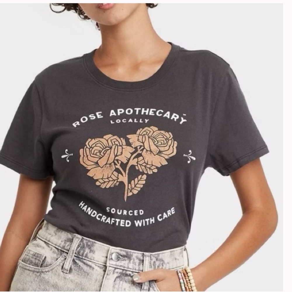 100% Cotton Black Graphic T-Shirt with Rose Design
